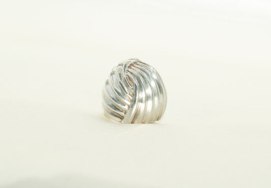 Vintage Ribbed Dôme Ring