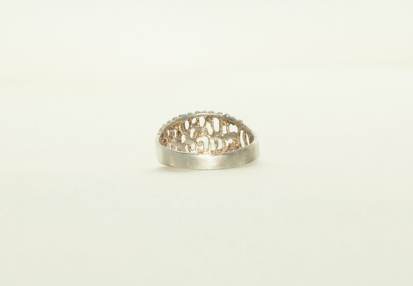 Shimmering Cutout Silver Ring